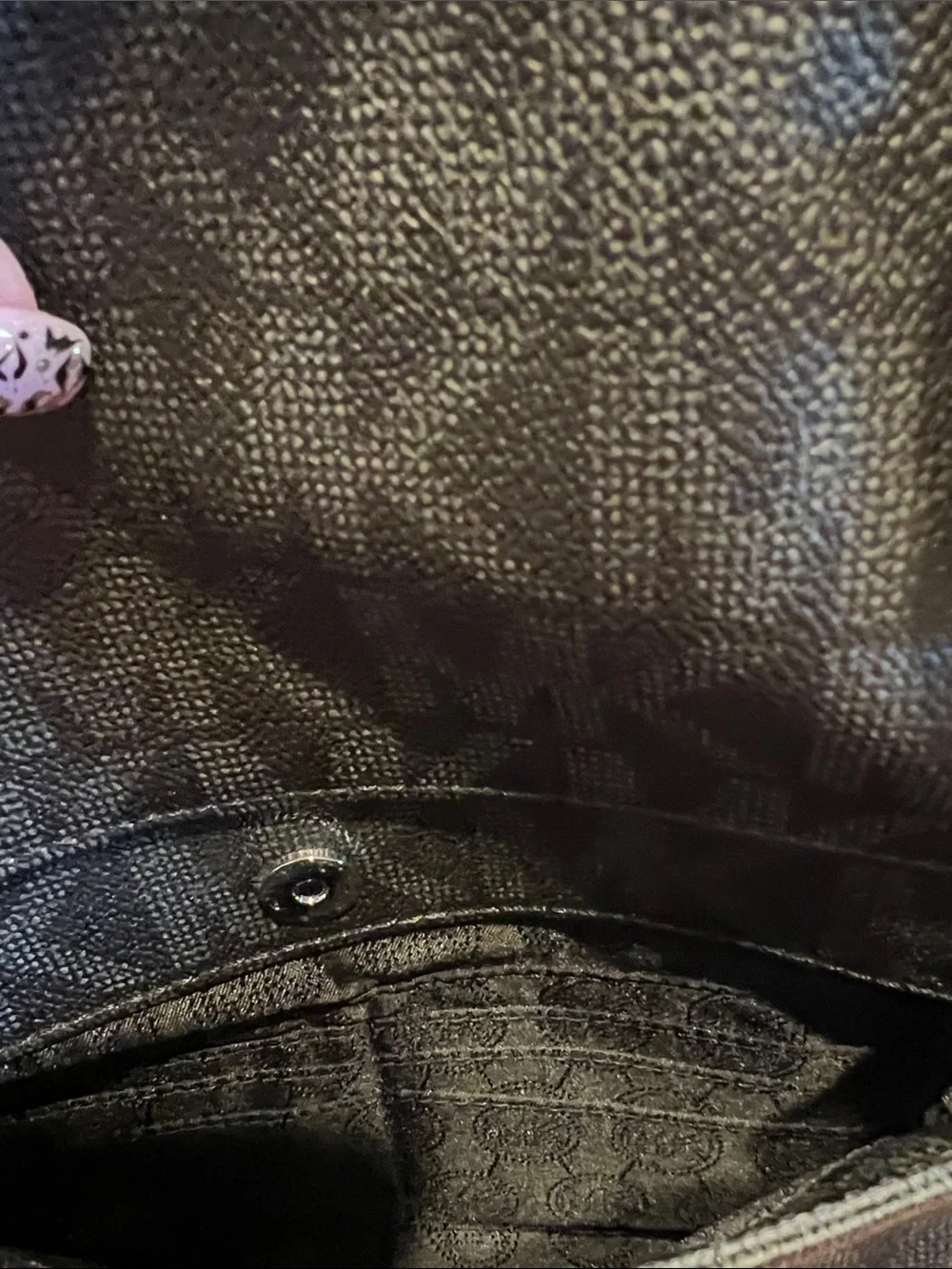 Michael Kors Black Signature Tote Bag - Picture 4 of 7